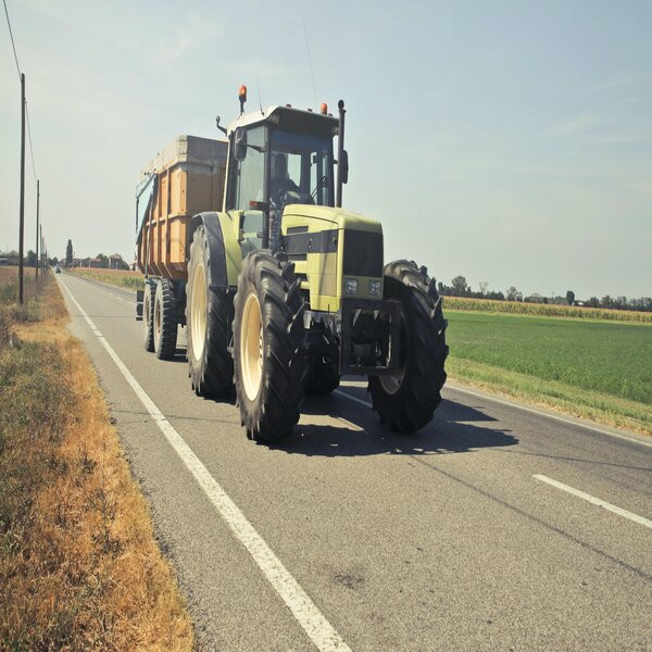 Tractor Trolley  on rent