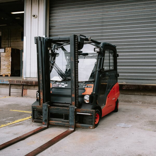 Fork Lifts  on rent