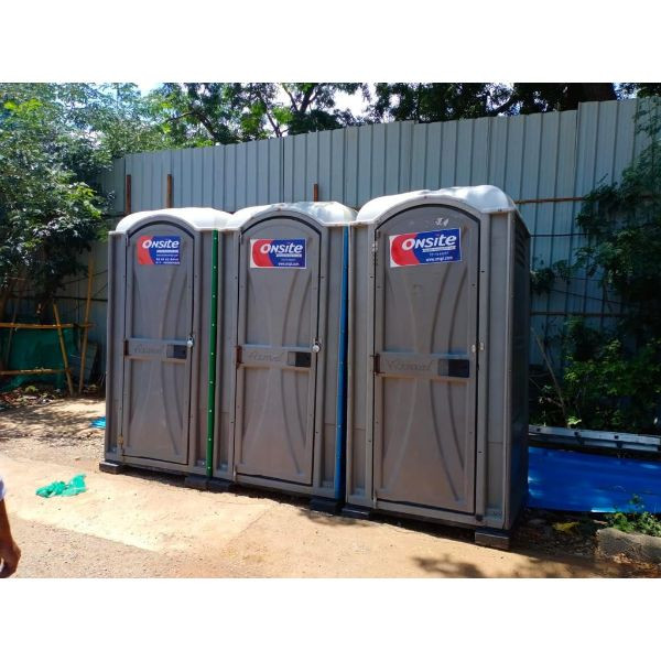 Portable Rest Room DX on rent