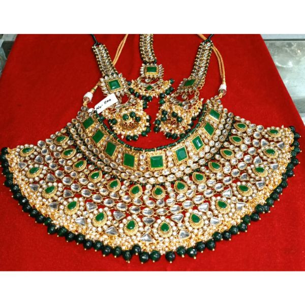 Premium Golden & Green Kundan Set on rent