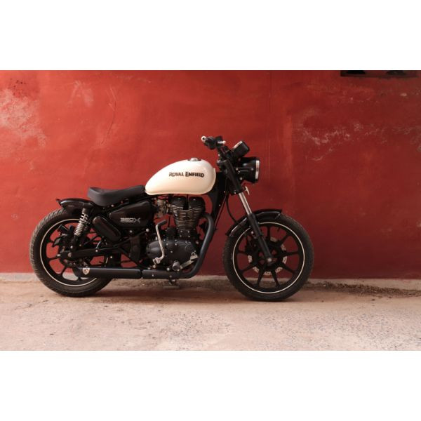 Royal Enfield Thunderbird on rent