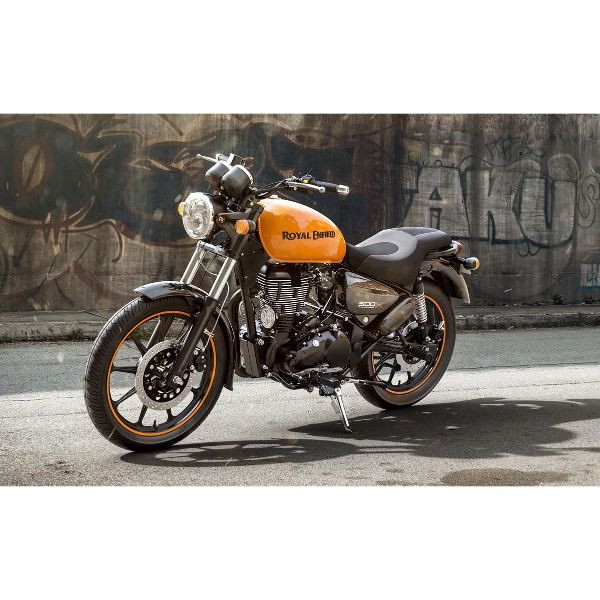 Royal Enfield Thunderbird on rent