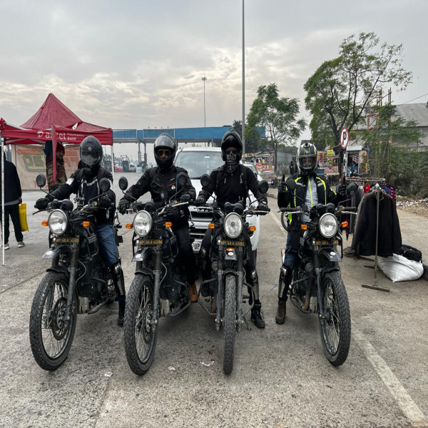 Royal Enfield Himalyan 410 on rent