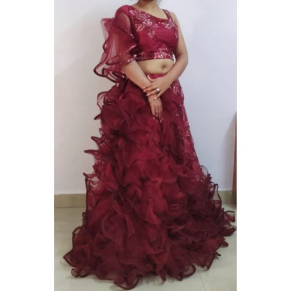 "Ravishing Red Designer Choli With Lehenga : Perfect for Engagement or Reception Party" on rent